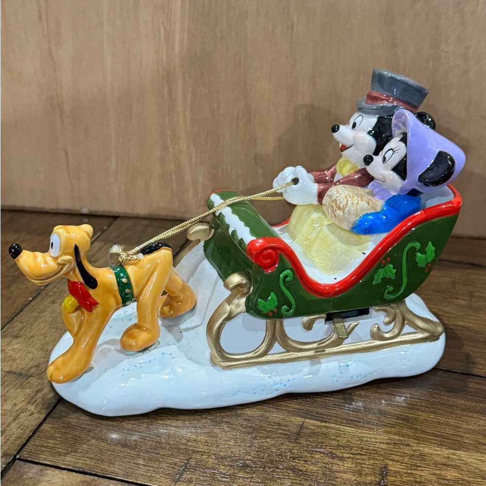Vintage Disney Schmidt “ Winter Wonderland”  Musical Figure